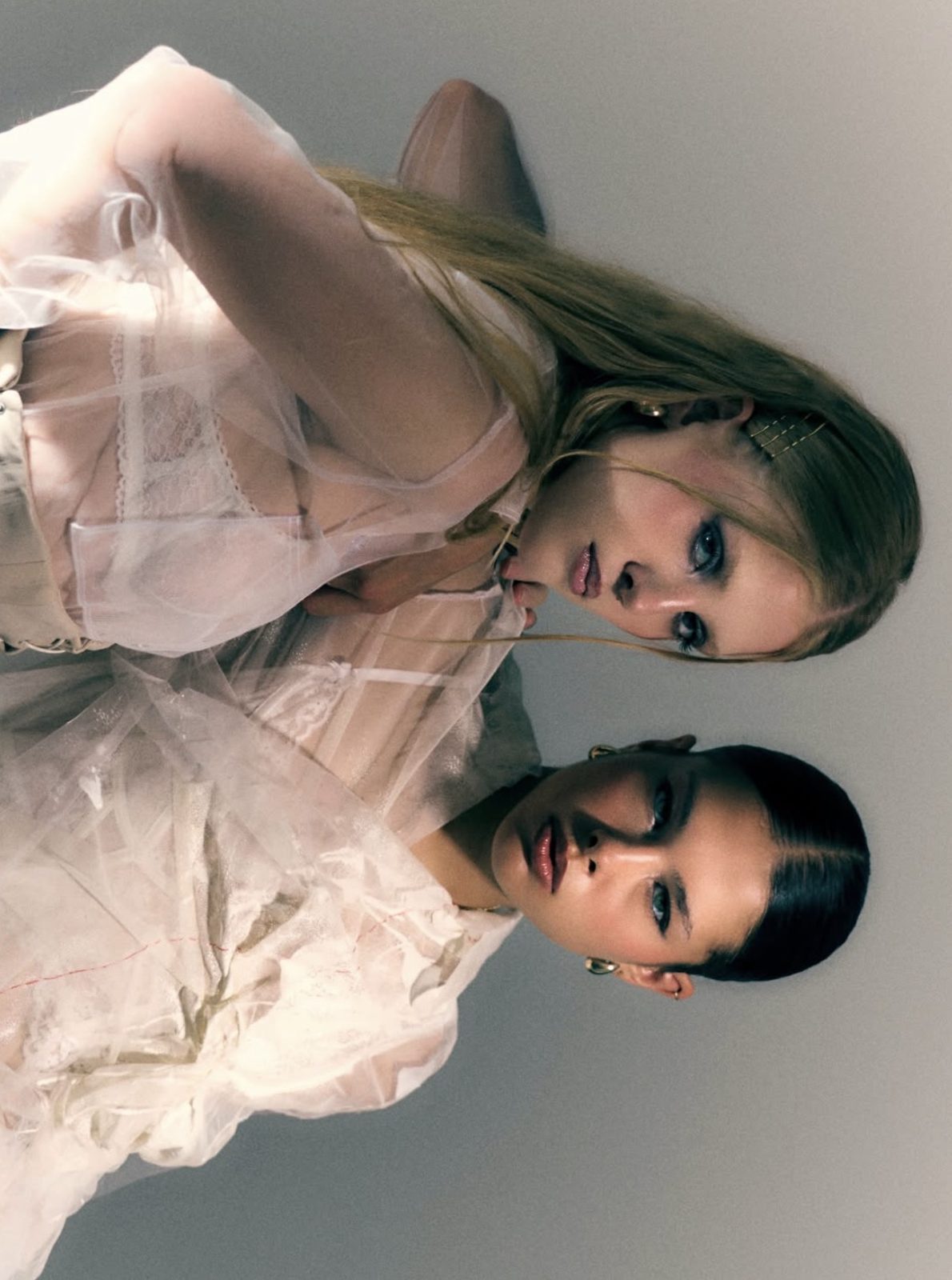 ALIZ KOVÀCS — look 5