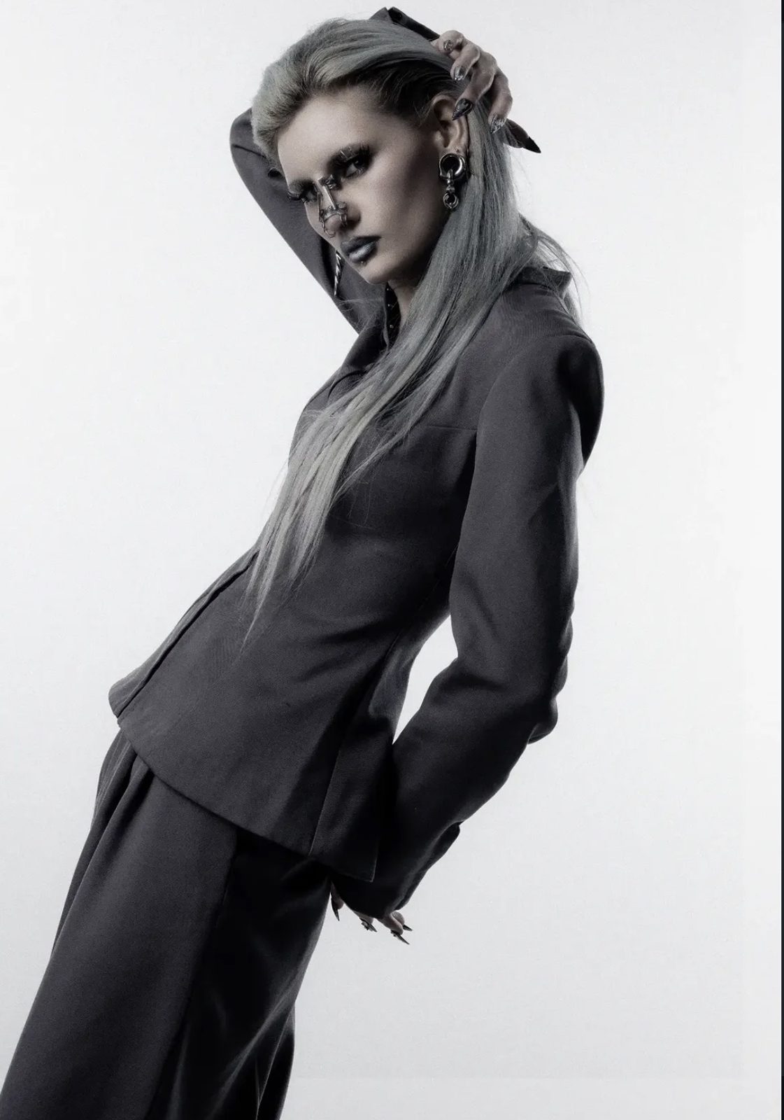 LARA GOUDAPPEL — look 2