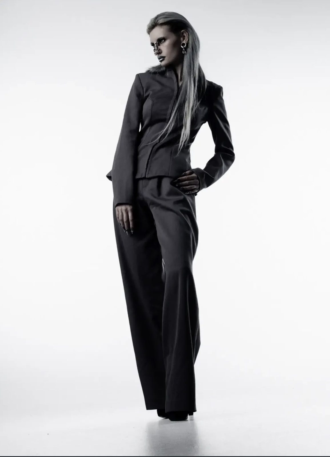 LARA GOUDAPPEL — look 3