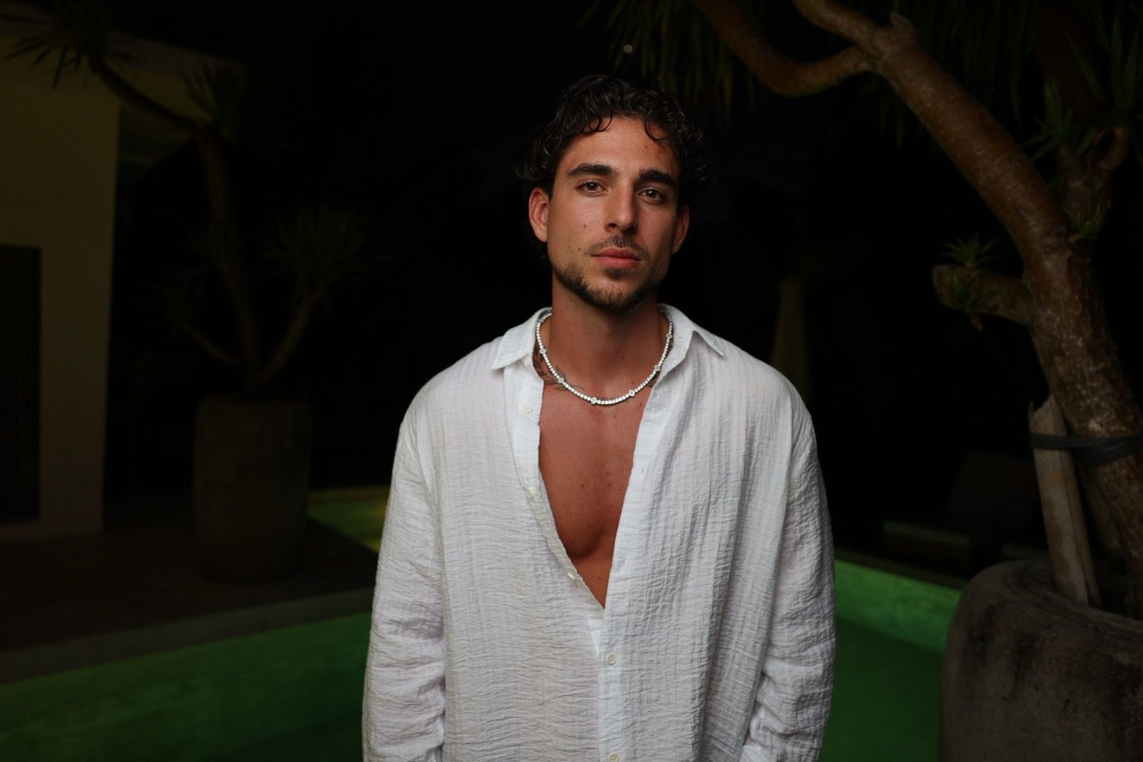 LEVENTE — look 19