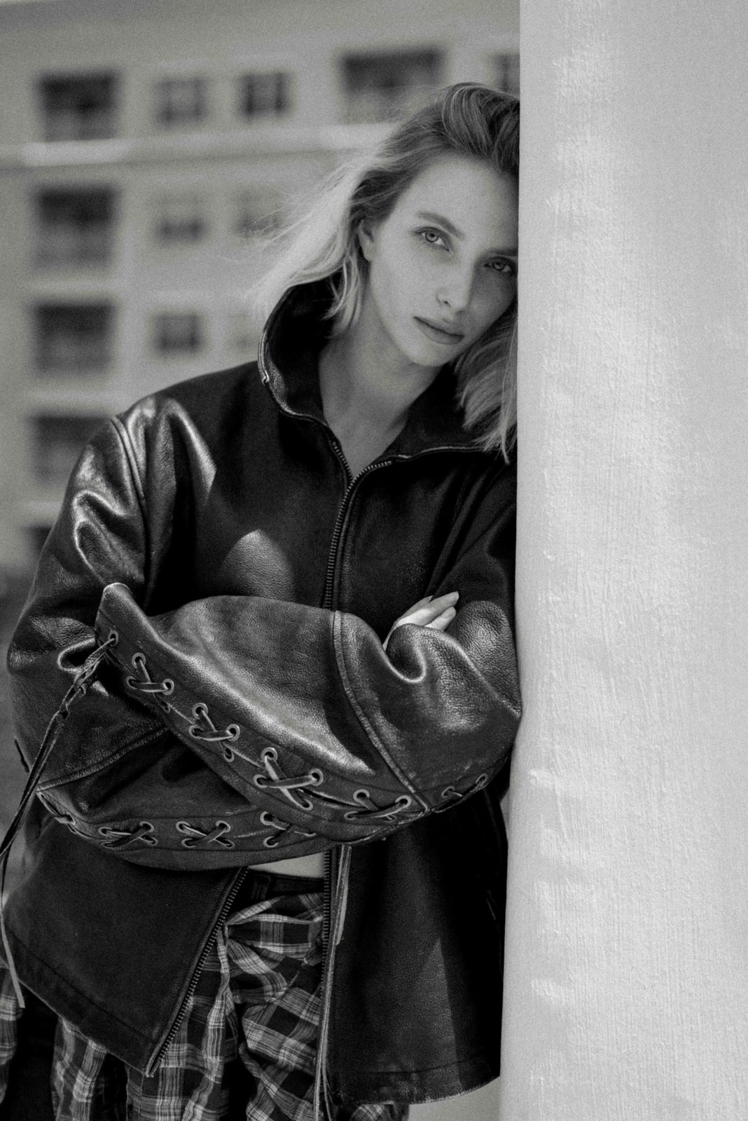 VAL — look 24