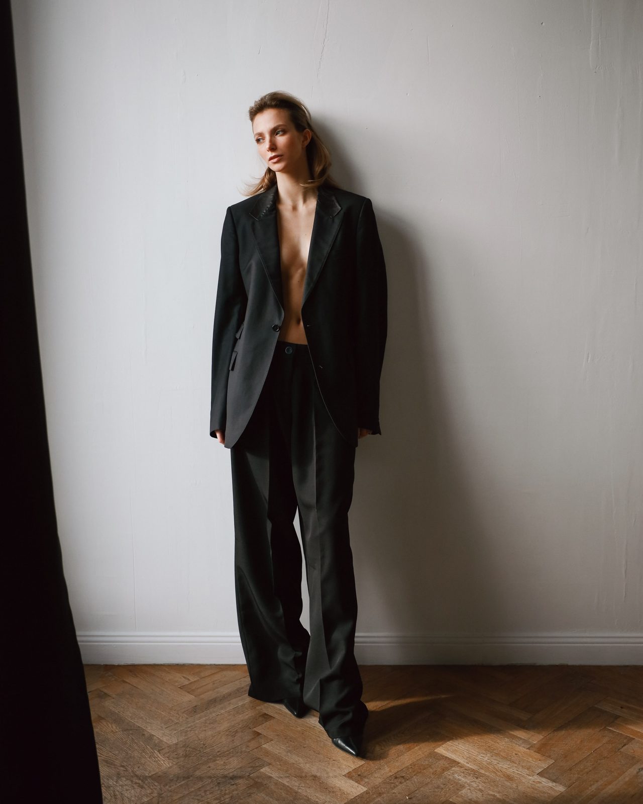 VAL — look 60